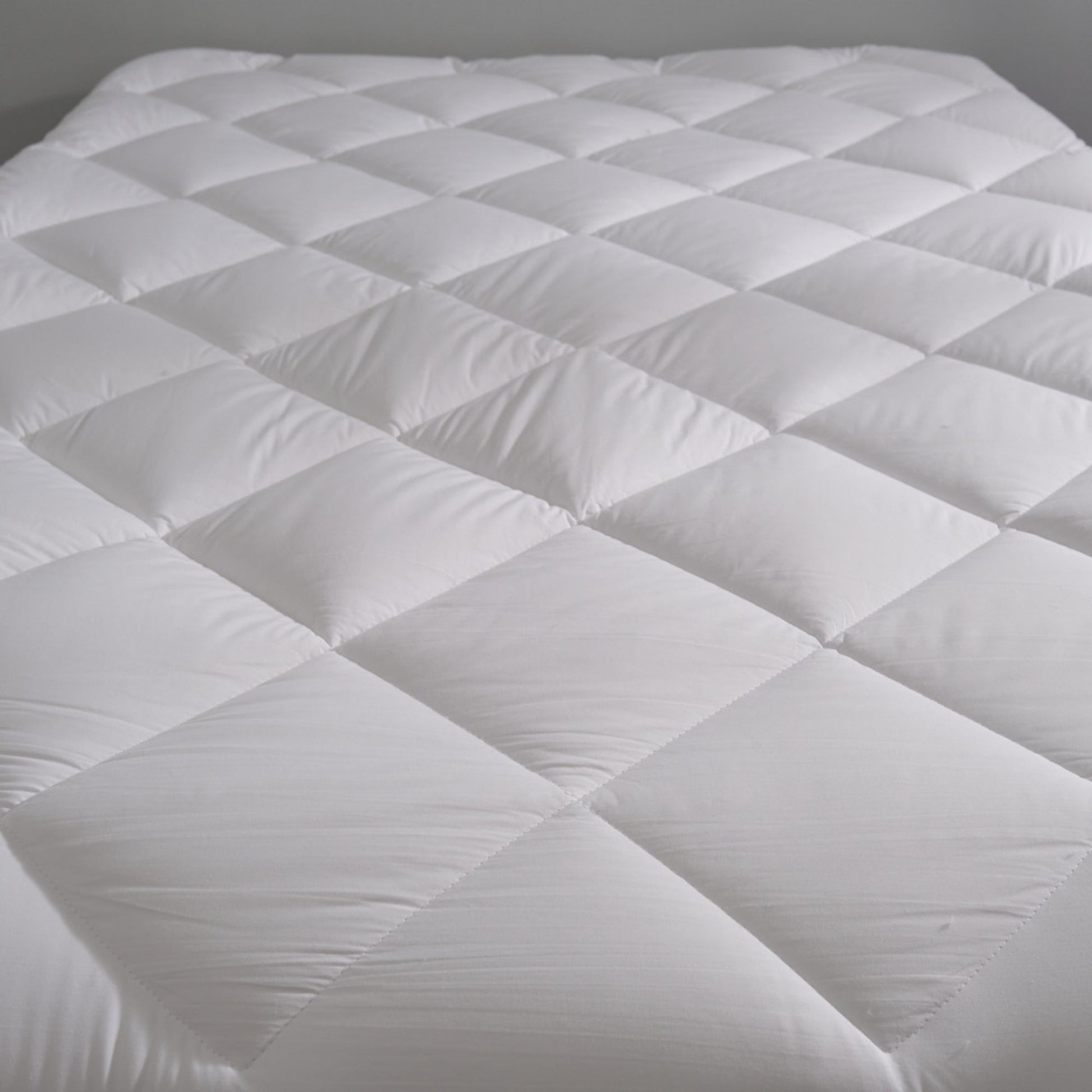 Canningvale Luxury Mattress Topper - Queen - Value Village