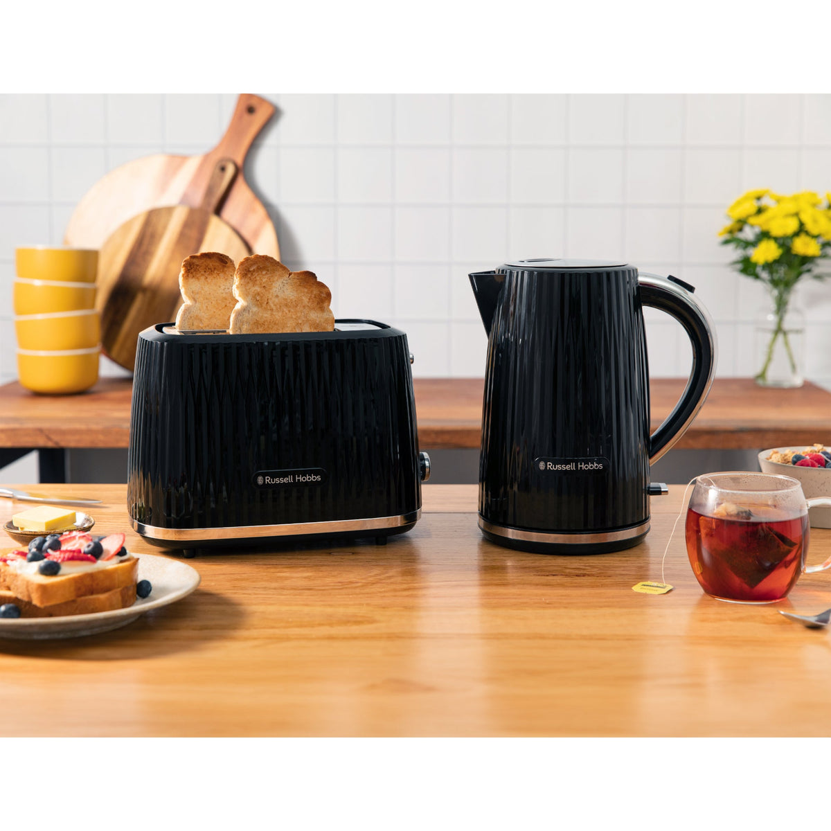 Russell Hobbs Eden 1.7L Kettle & 2 Slice Toaster - Black - Value Village